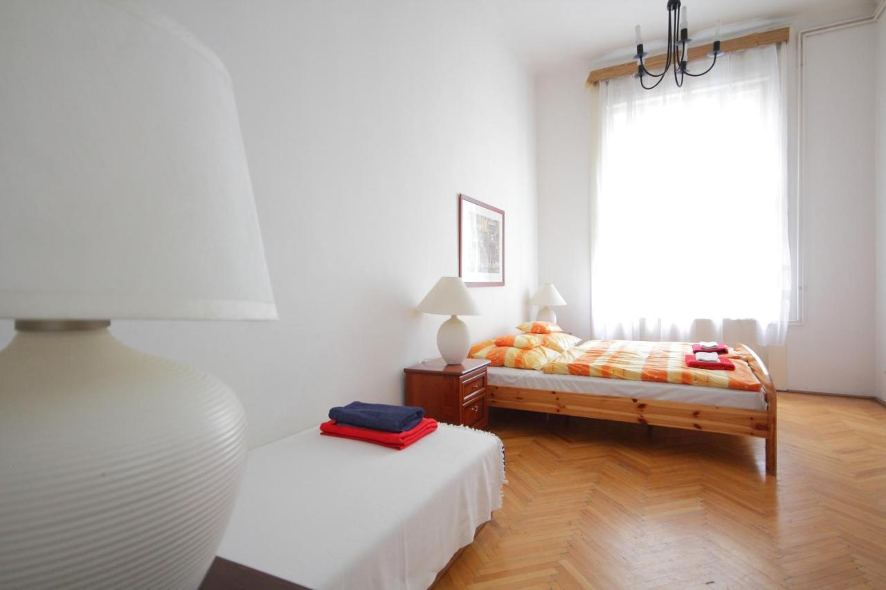 Blue Rose Apartment Budapest Eksteriør billede